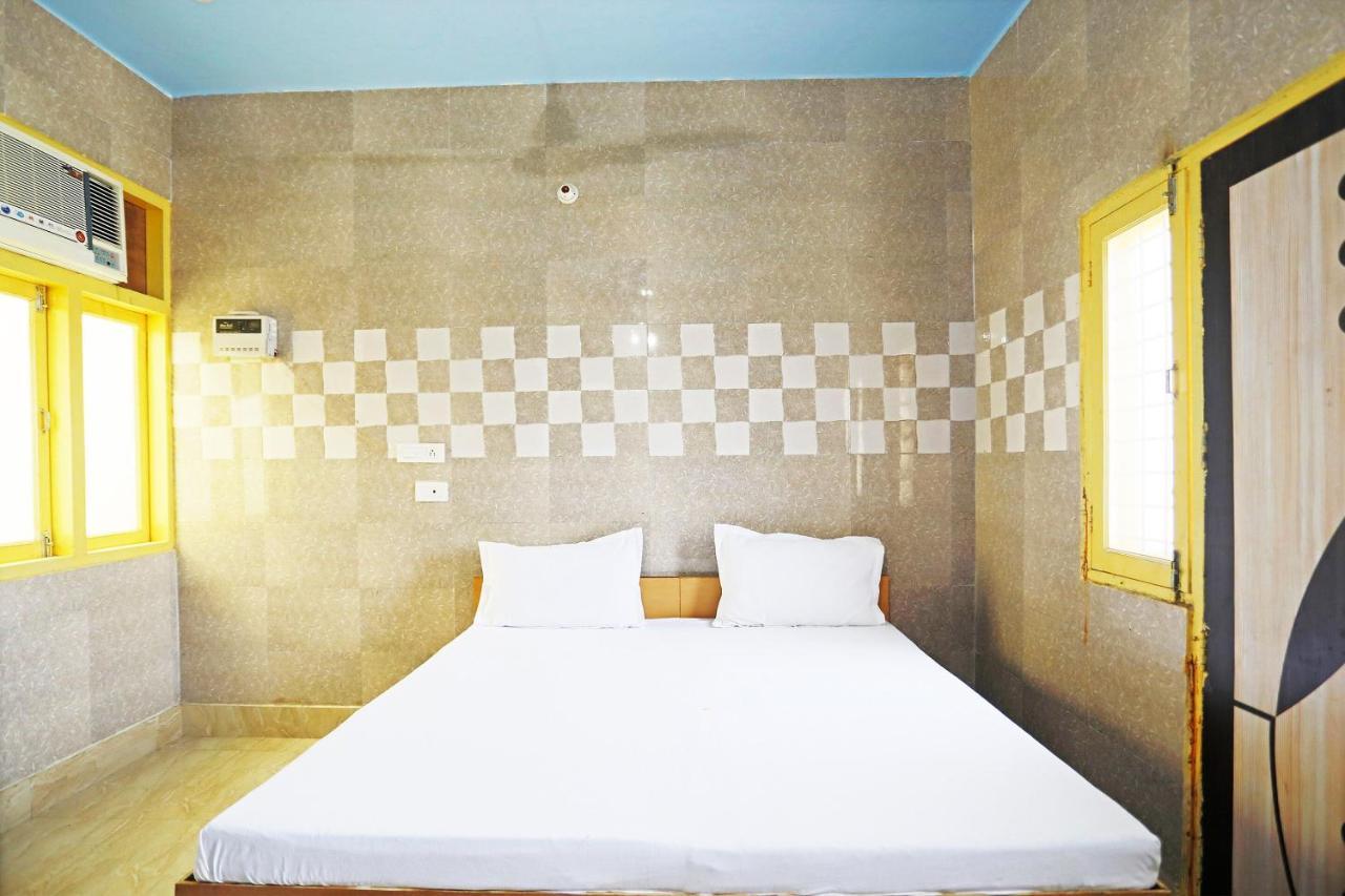 Hotel Oyo 44361 Shri Lajjaram Ashram Vrindāvan Zewnętrze zdjęcie